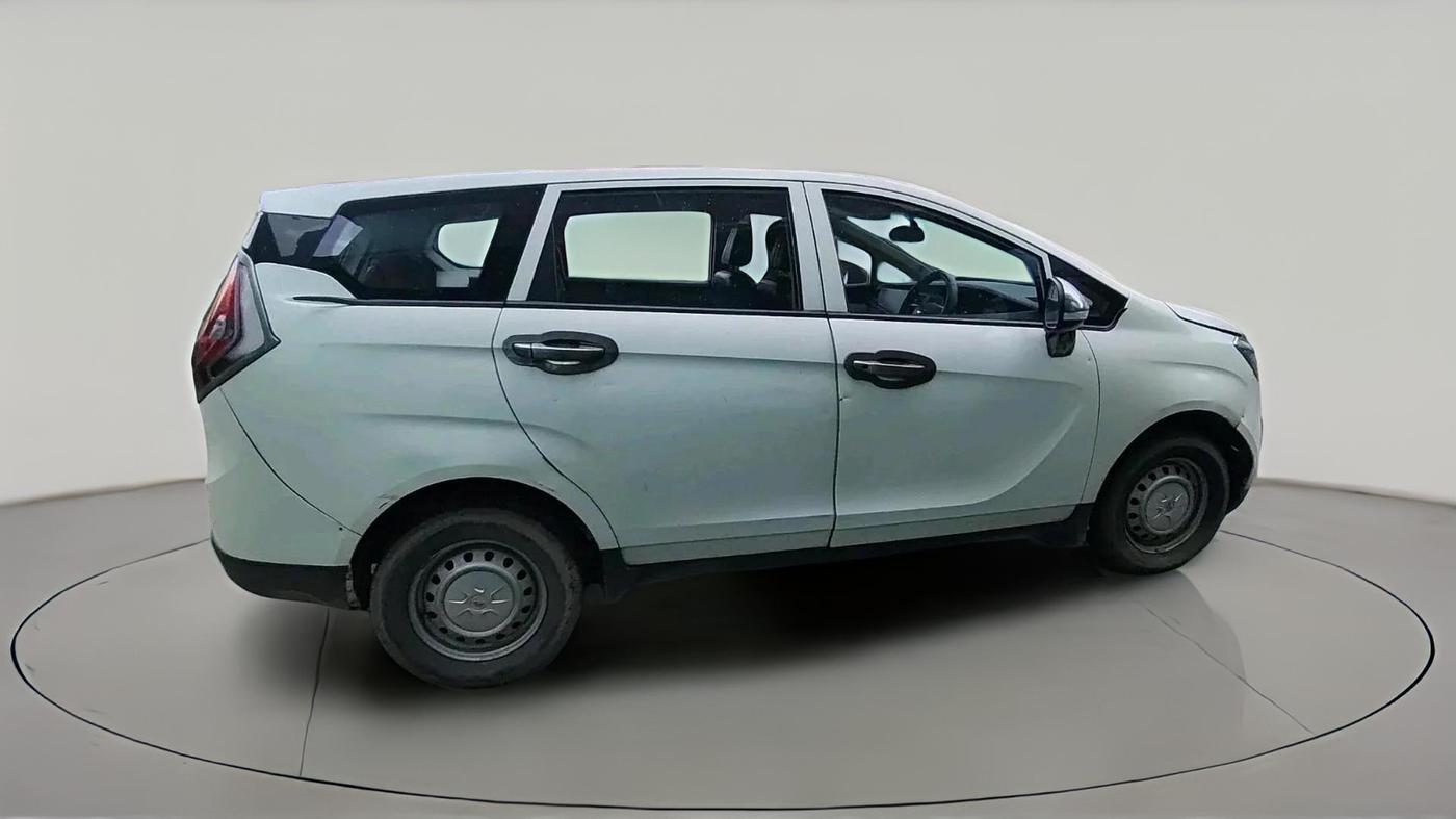 2019 Mahindra MARAZZO M2 8 STR, Diesel, Manual, 78,590 km, exterior