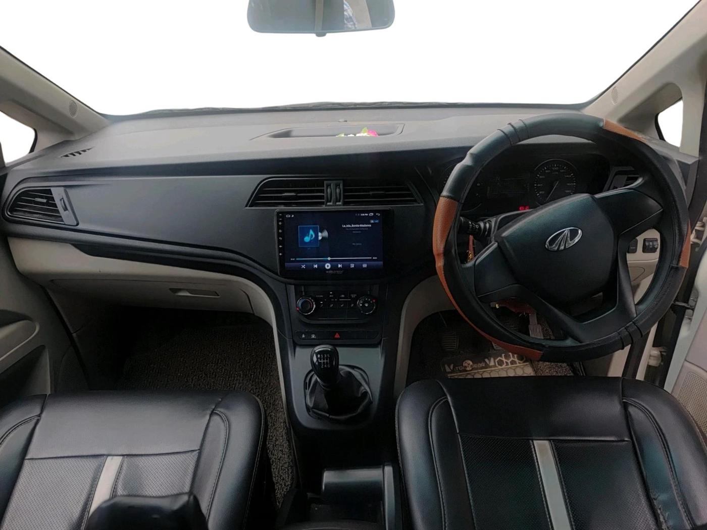 2019 Mahindra MARAZZO M2 8 STR, Diesel, Manual, 78,590 km, interior
