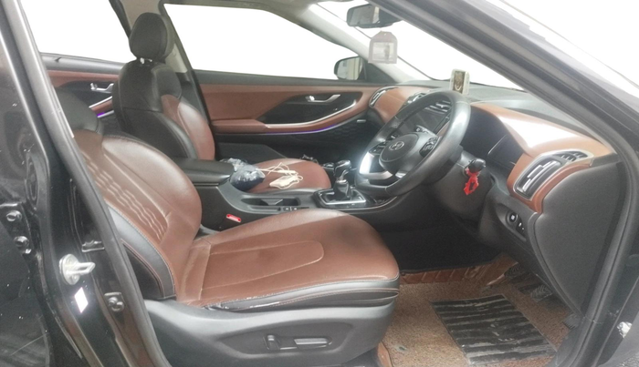 2021 Hyundai ALCAZAR PLATINUM 1.5 MT 7STR, Diesel, Manual, 71,974 km, interior