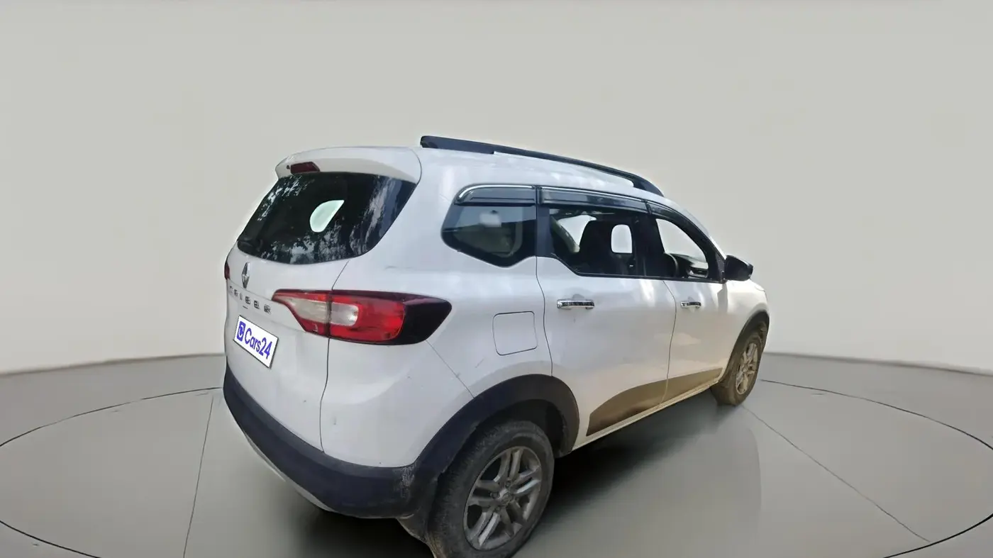 2023 Renault TRIBER RXZ, Petrol, Manual, 18,880 km, exterior