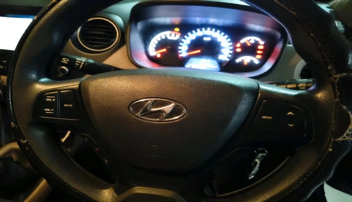 2018 Hyundai Xcent SX 1.2, Petrol, Manual, 90,743 km, interior