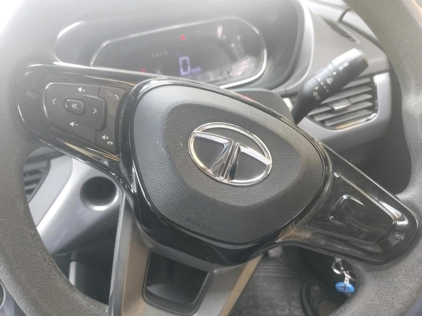 2021 Tata NEXON XMA SUNROOF PETROL, Petrol, Automatic, 62,700 km, interior