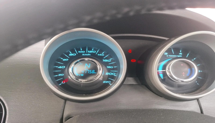 2017 Mahindra XUV500 W10, Diesel, Manual, 41,758 km, interior