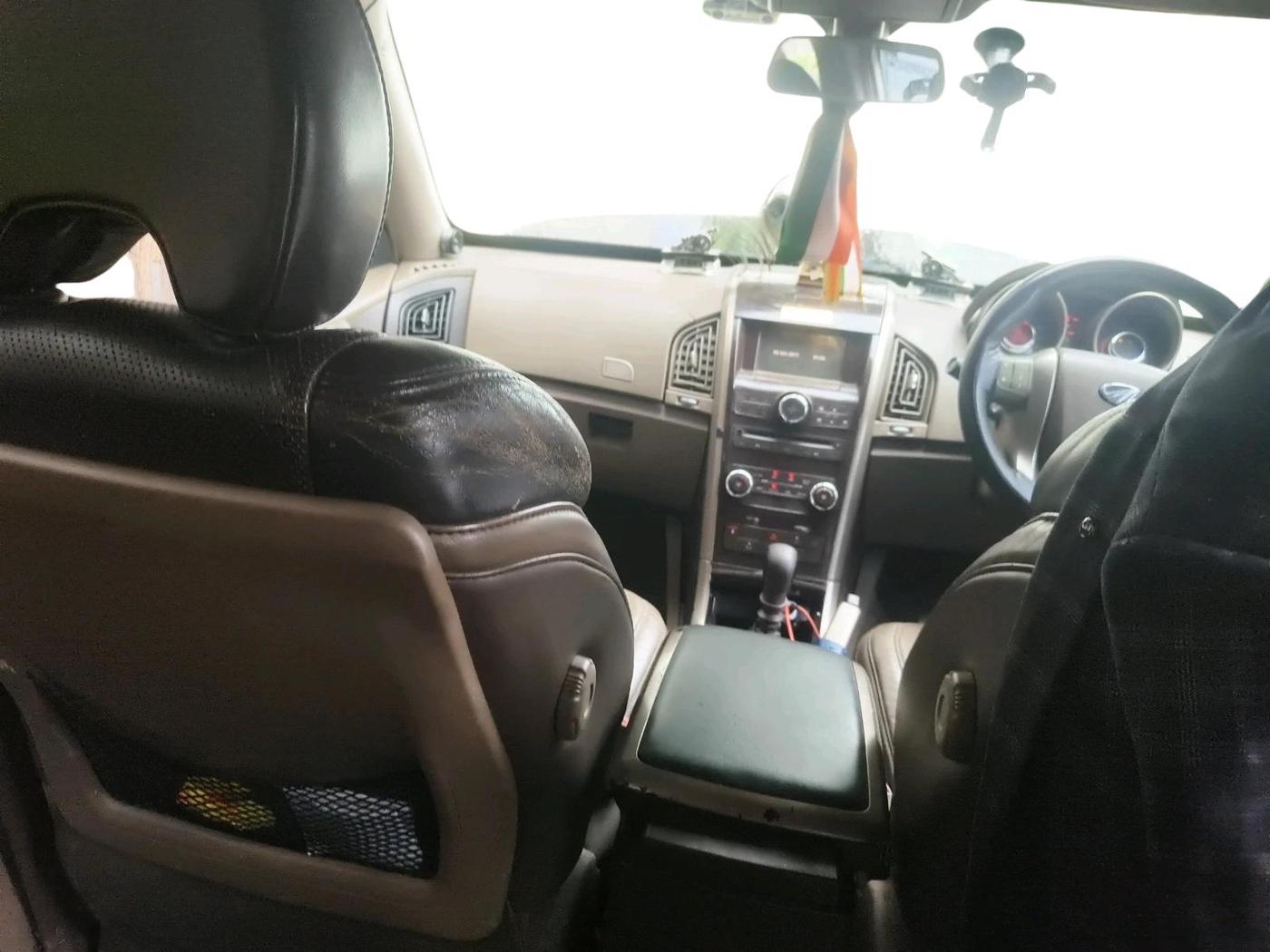 2012 Mahindra XUV500 W8, Diesel, Manual, 78,209 km, interior