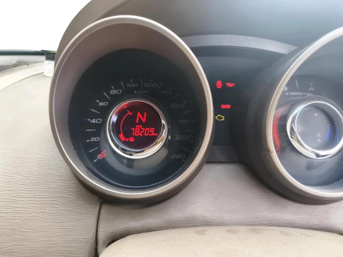 2012 Mahindra XUV500 W8, Diesel, Manual, 78,209 km, interior