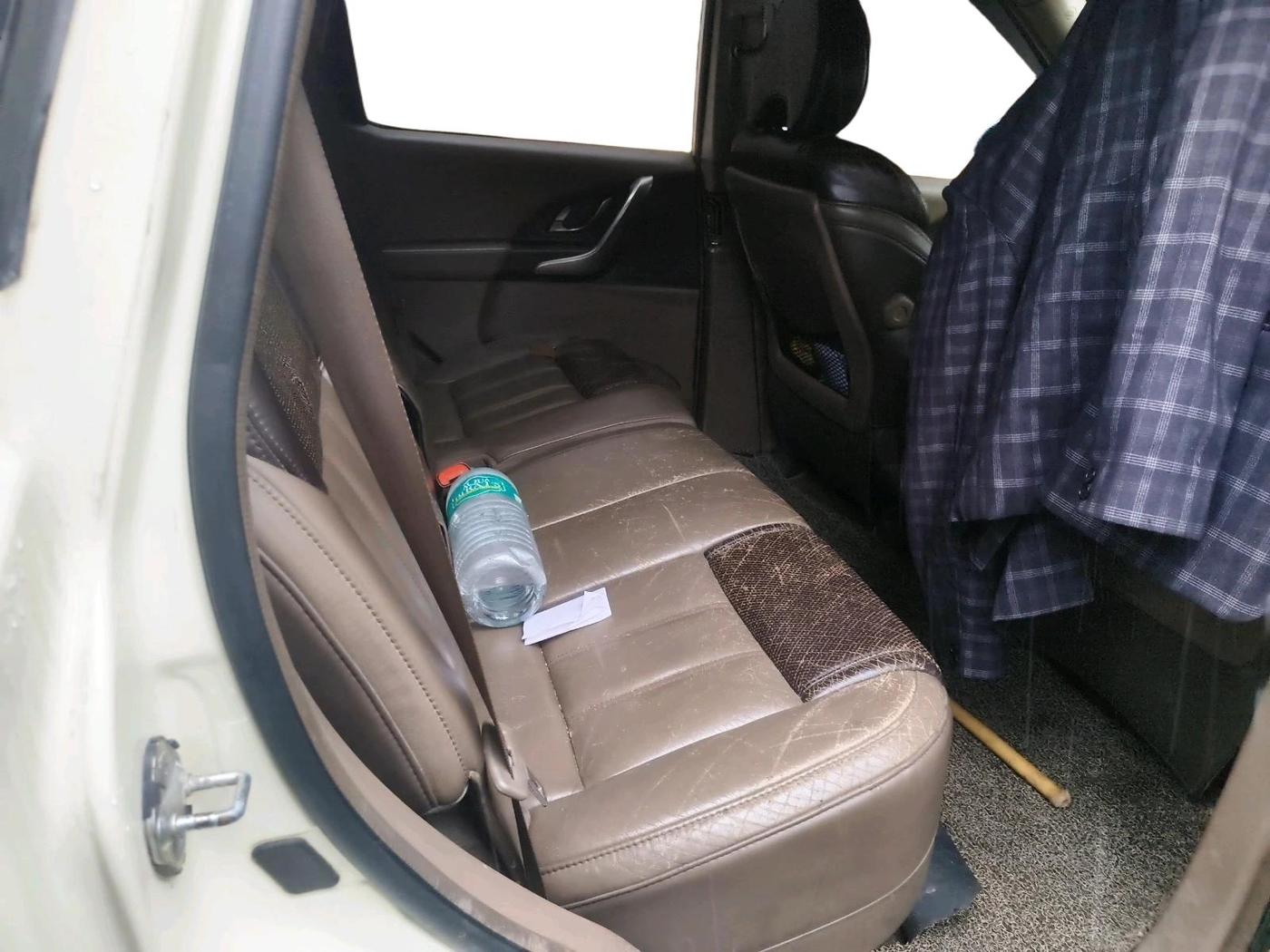 2012 Mahindra XUV500 W8, Diesel, Manual, 78,209 km, interior