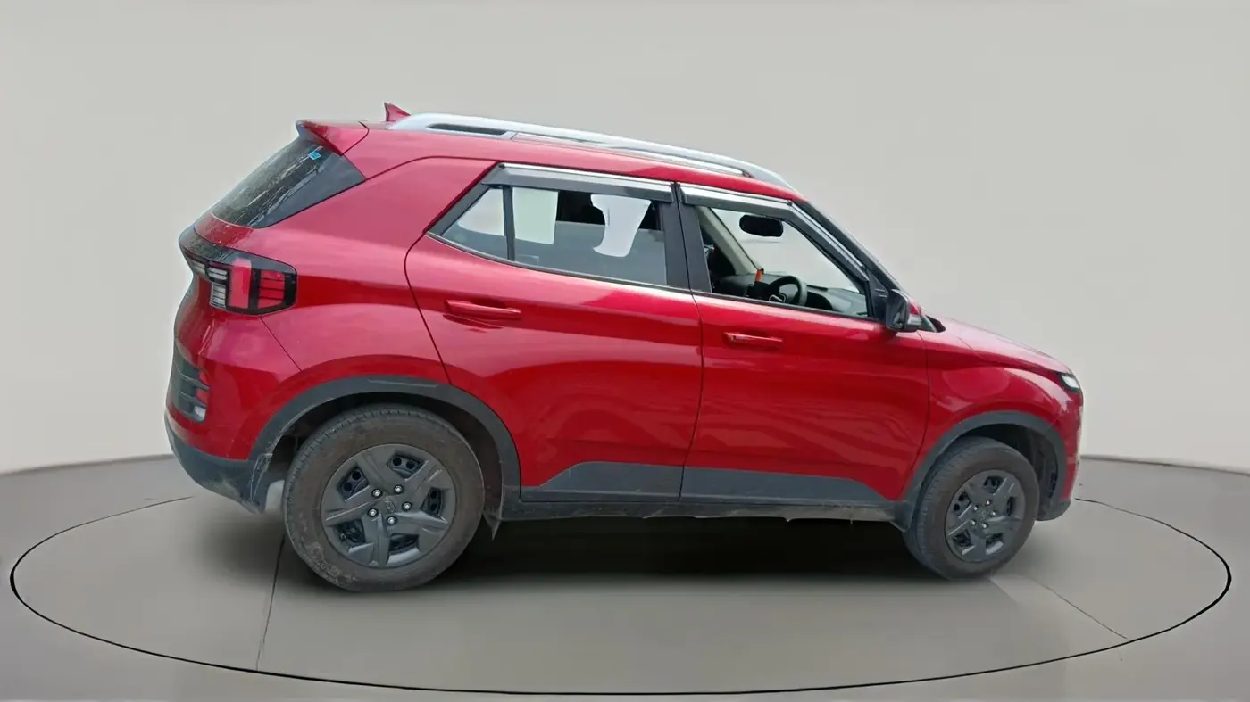 2023 Hyundai VENUE SX 1.2 PETROL, Petrol, Manual, 21,136 km, exterior