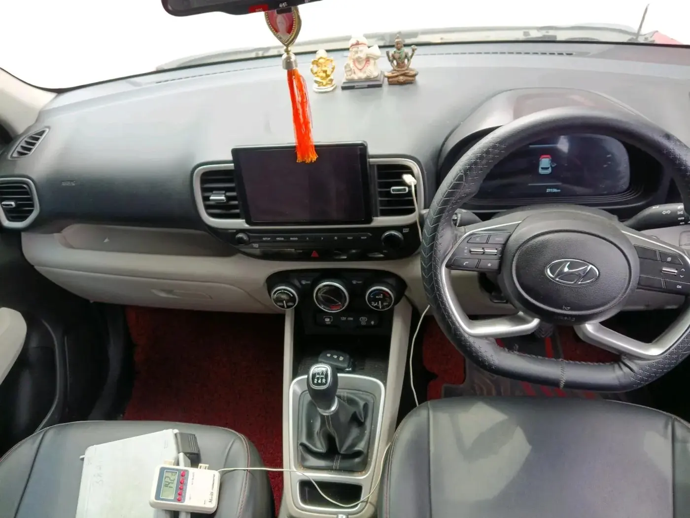 2023 Hyundai VENUE SX 1.2 PETROL, Petrol, Manual, 21,136 km, interior