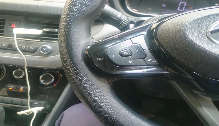 2022 Tata NEXON XMA SUNROOF PETROL, Petrol, Automatic, 53,452 km, interior