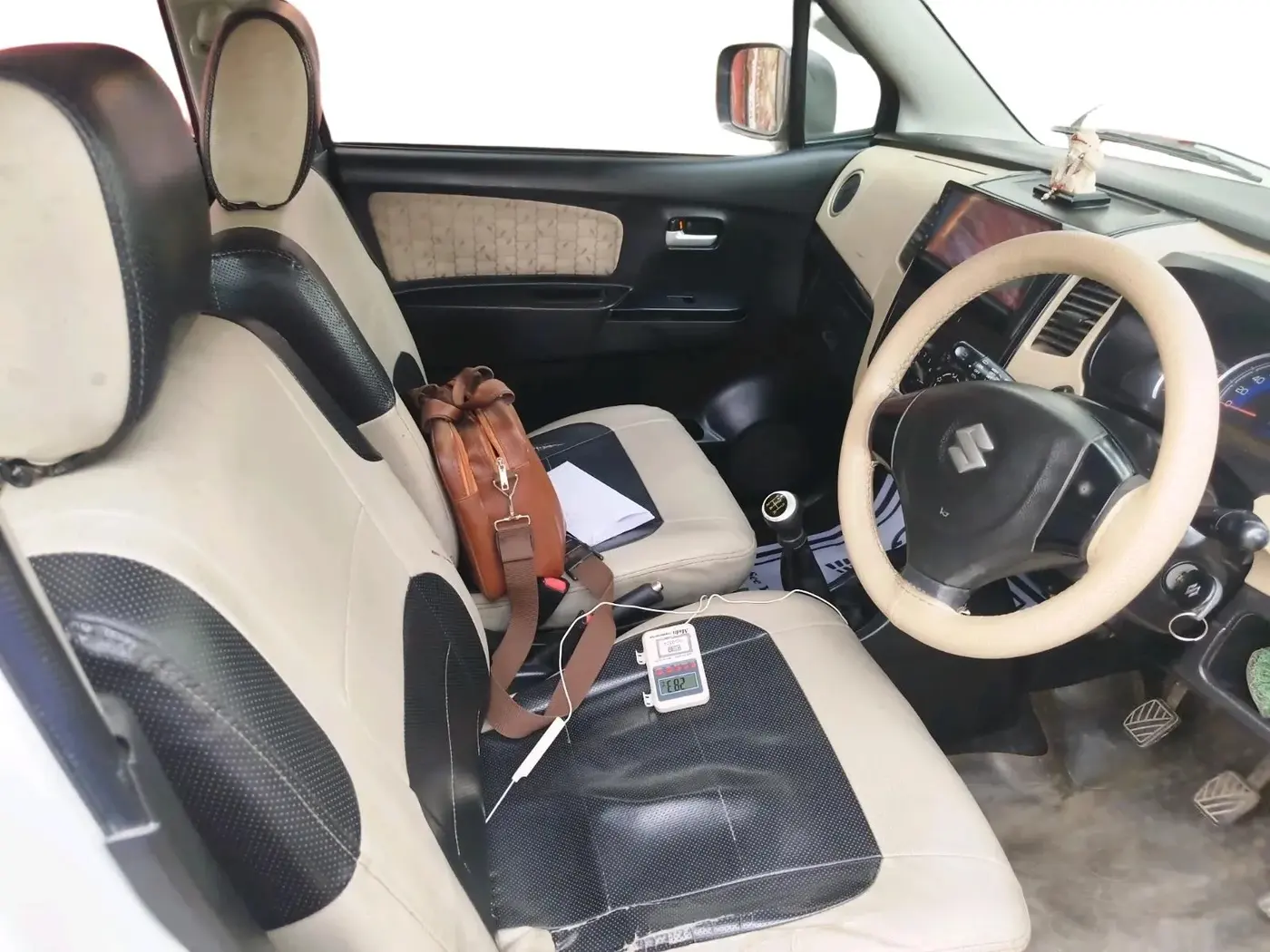 2017 Maruti Wagon R 1.0 VXI, Petrol, Manual, 53,785 km, interior