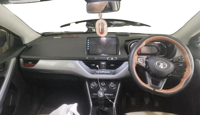 2021 Tata NEXON XM SUNROOF PETROL, Petrol, Manual, 25,650 km, interior