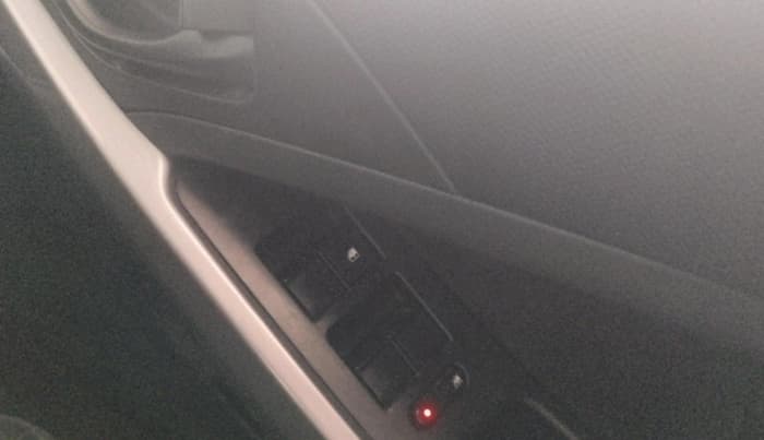 2021 Tata NEXON XM SUNROOF PETROL, Petrol, Manual, 25,650 km, interior