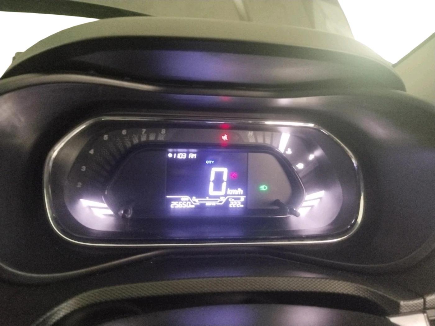 2021 Tata NEXON XM SUNROOF PETROL, Petrol, Manual, 25,650 km, interior