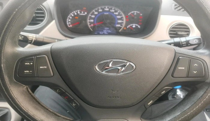 2018 Hyundai Grand i10 SPORTZ 1.2 KAPPA VTVT, Petrol, Manual, 16,279 km, interior