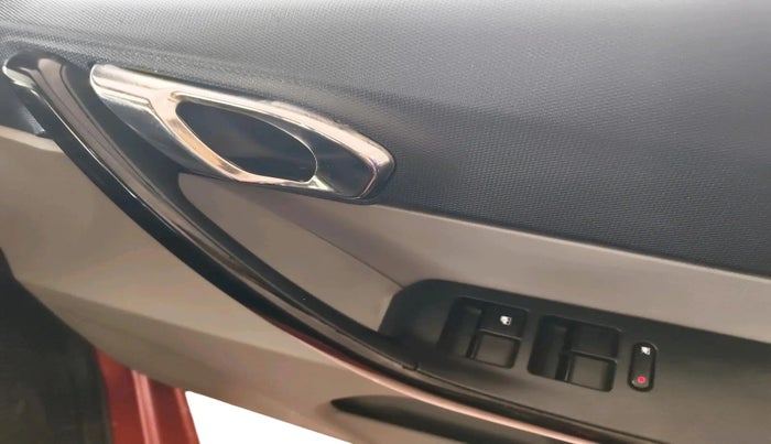2019 Tata Tiago XZ PLUS PETROL, Petrol, Manual, 54,890 km, interior