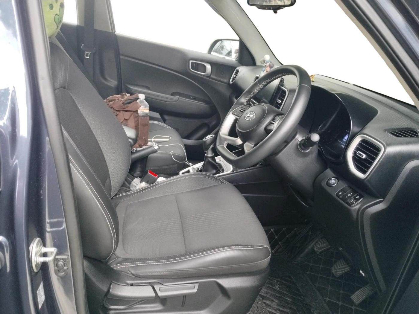 2020 Hyundai VENUE SX 1.0 (O) TURBO, Petrol, Manual, 17,130 km, interior