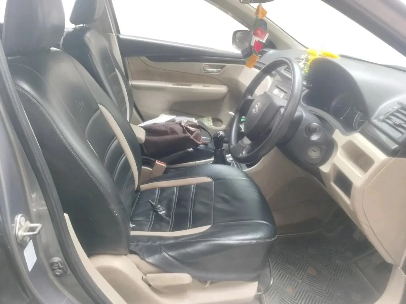 2016 Maruti Ciaz VXI (O), Petrol, Manual, 66,999 km, interior