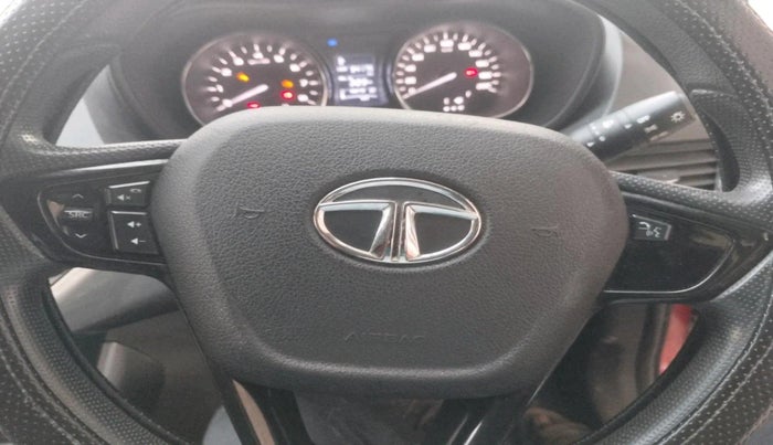 2018 Tata NEXON XZ PLUS PETROL DUAL TONE, Petrol, Manual, 94,175 km, interior