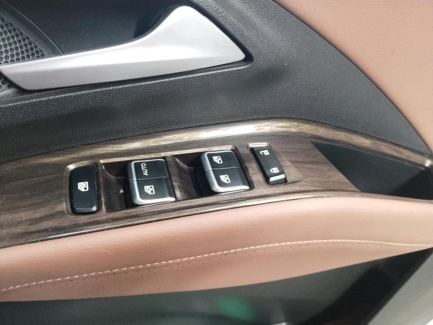 2023 MG HECTOR PLUS SAVVY PRO 1.5 TURBO CVT 7 STR, Petrol, Automatic, 9,217 km, interior
