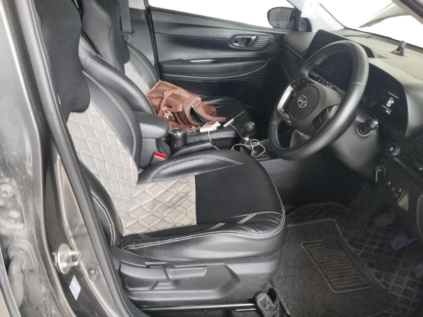 2021 Hyundai NEW I20 ASTA (O) 1.2 MT, Petrol, Manual, 38,201 km, interior