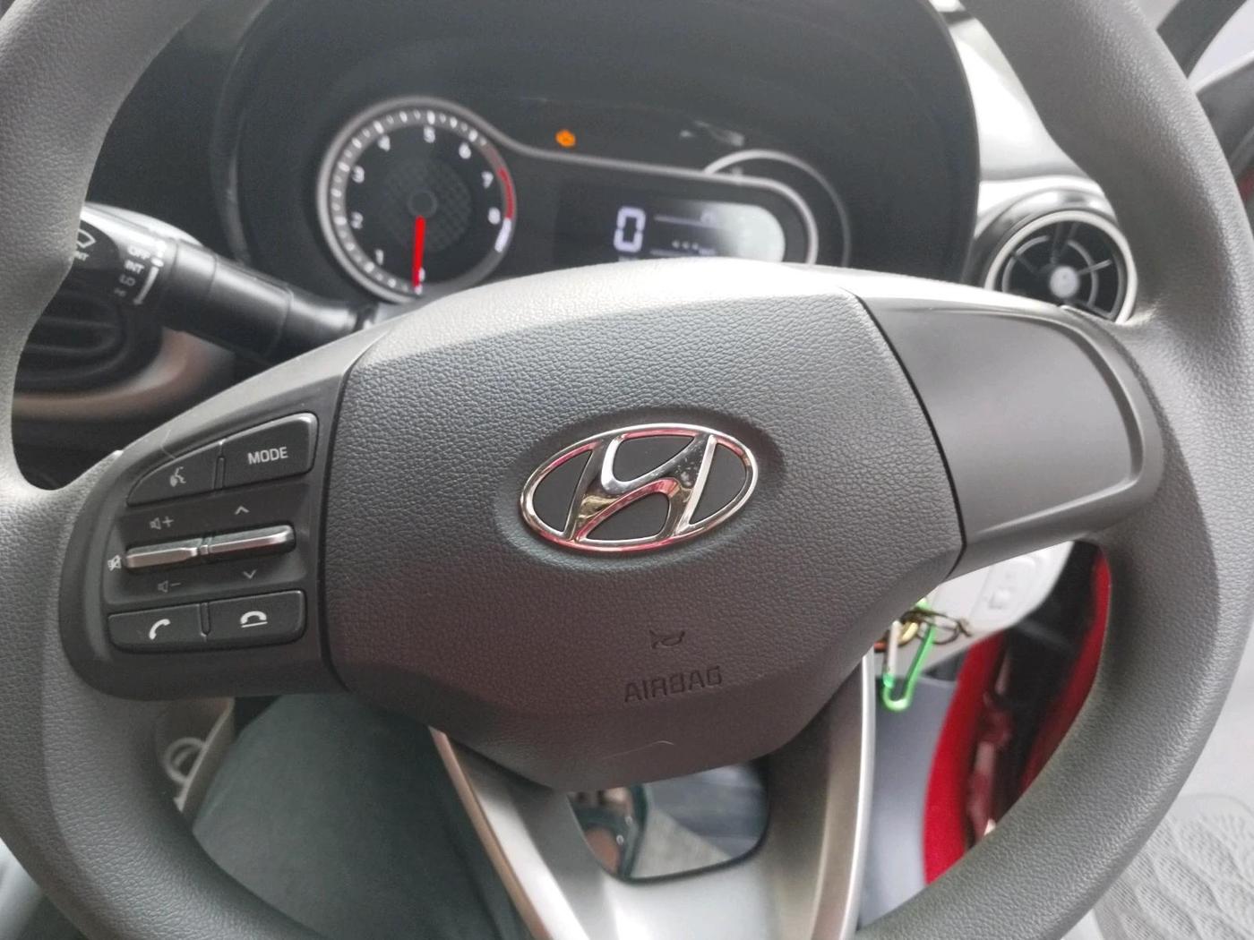 2021 Hyundai Grand i10 SPORTZ 1.2 KAPPA VTVT, Petrol, Manual, 9,040 km, interior