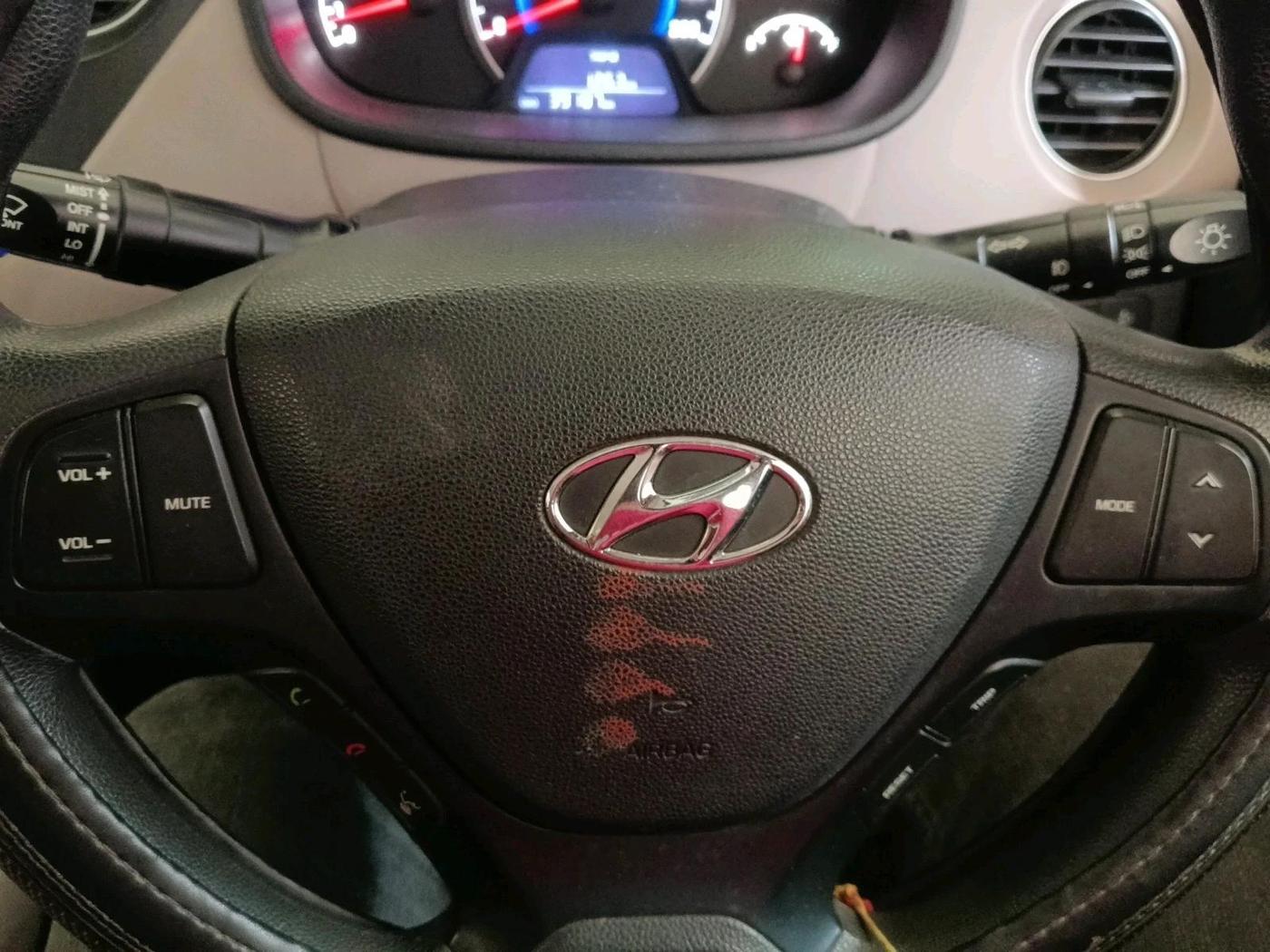 2018 Hyundai Grand i10 SPORTZ 1.2 KAPPA VTVT, Petrol, Manual, 39,187 km, interior