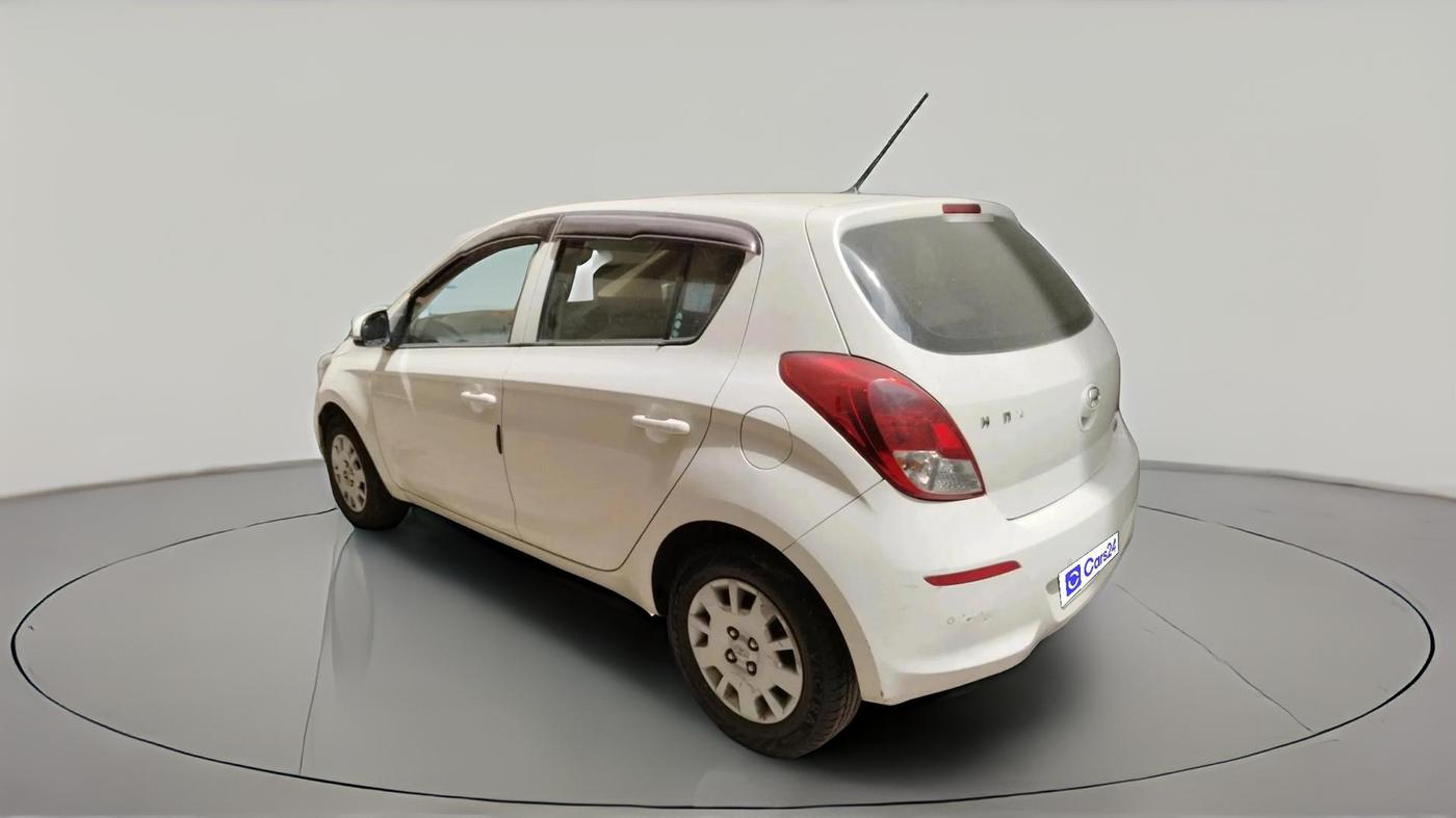 2013 Hyundai i20 MAGNA 1.2, Petrol, Manual, 1,07,163 km, exterior