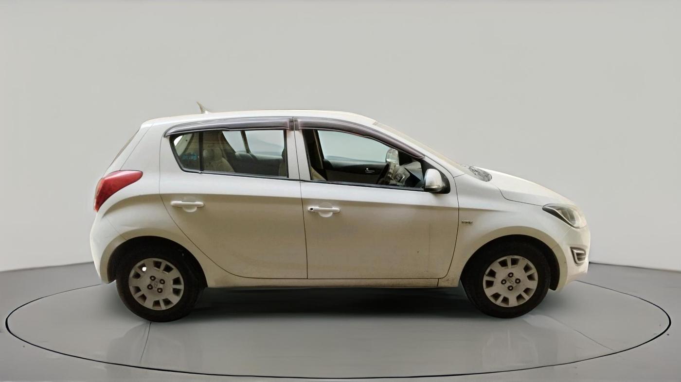 2013 Hyundai i20 MAGNA 1.2, Petrol, Manual, 1,07,163 km, exterior
