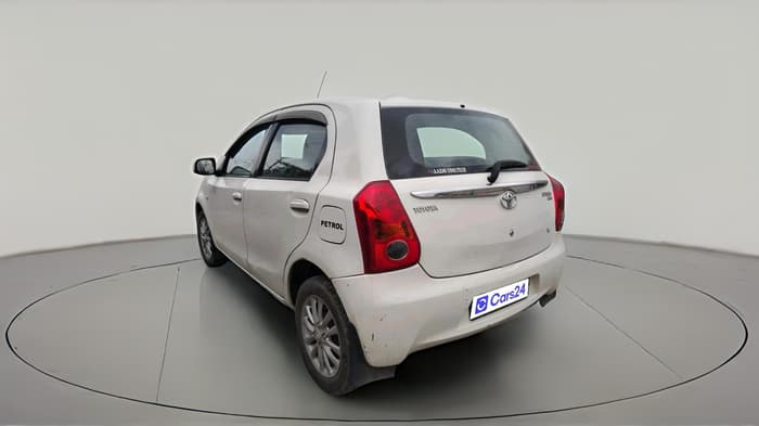 2011 Toyota Etios Liva V, Petrol, Manual, 1,02,664 km, exterior