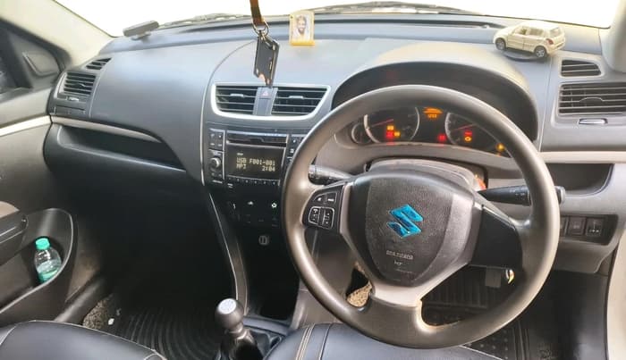 2014 Maruti Swift ZDI, Diesel, Manual, 1,38,890 km, interior