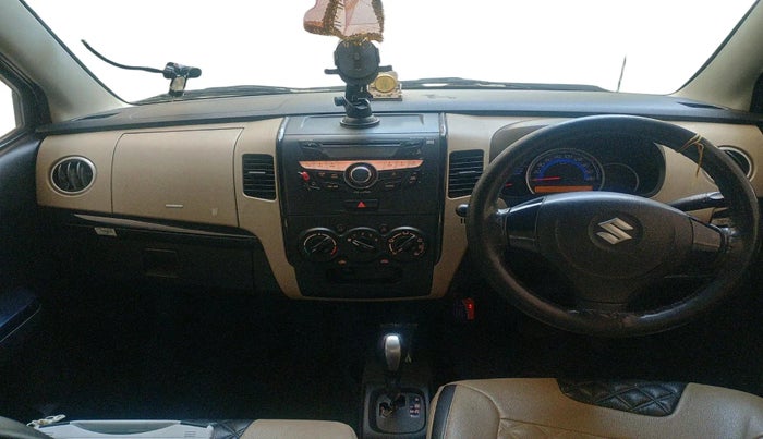 2018 Maruti Wagon R 1.0 VXI AMT, Petrol, Automatic, 17,288 km, interior