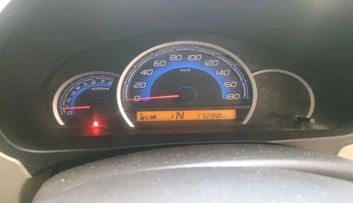 2018 Maruti Wagon R 1.0 VXI AMT, Petrol, Automatic, 17,288 km, interior