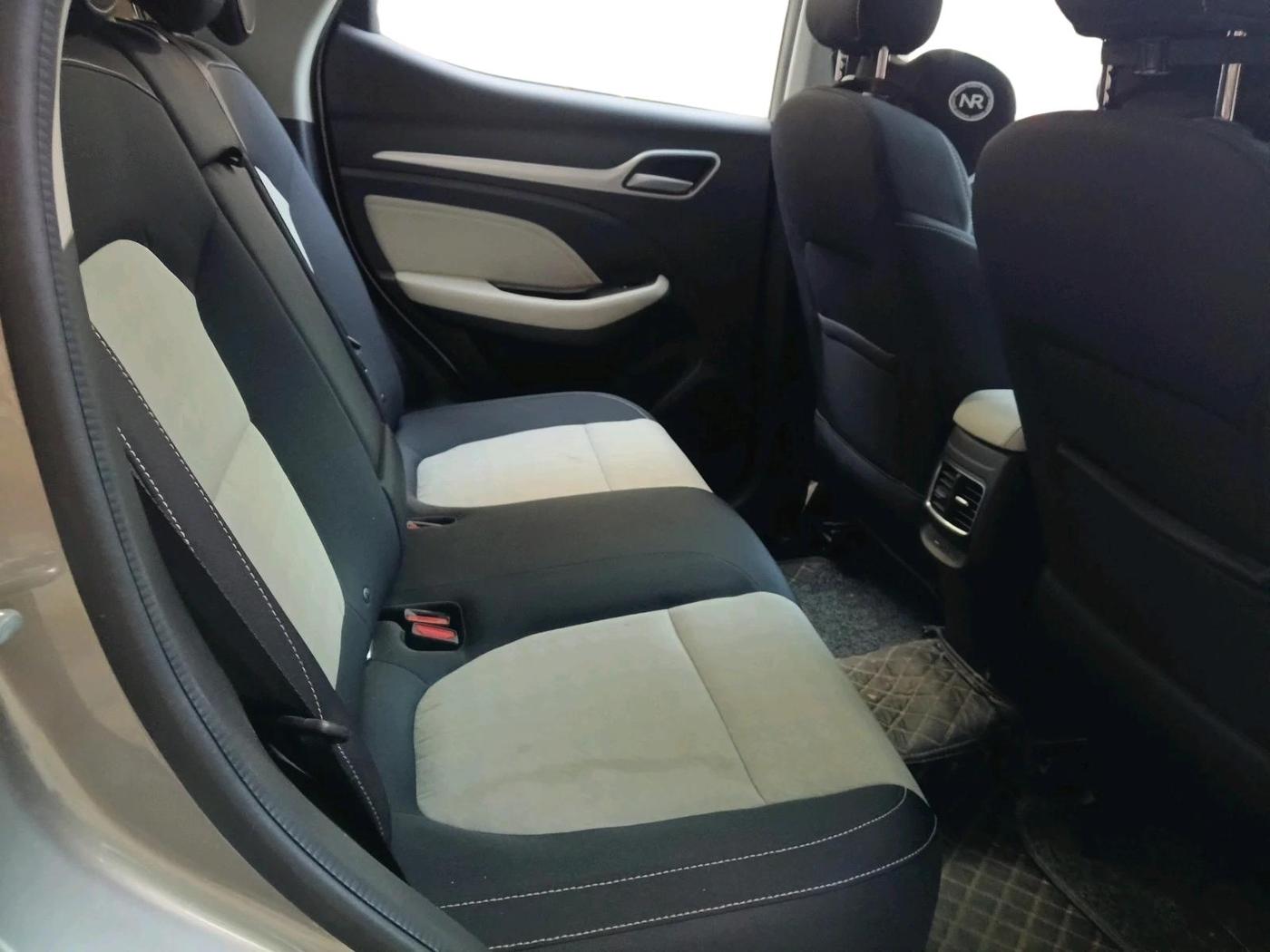 2023 MG ASTOR SMART 1.5 MT, Petrol, Manual, 12,323 km, interior