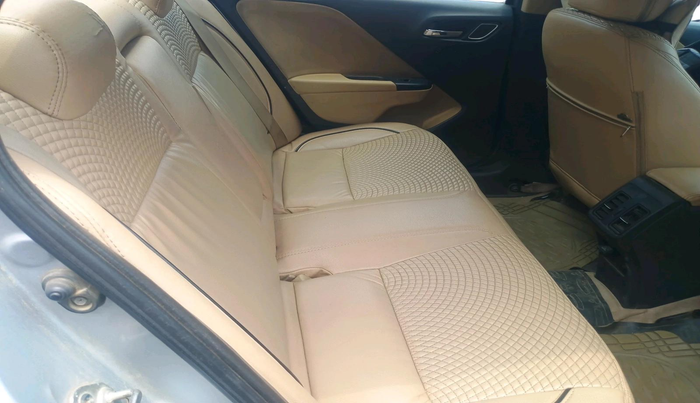 2018 Honda City 1.5L I-DTEC V, Diesel, Manual, 1,07,153 km, interior