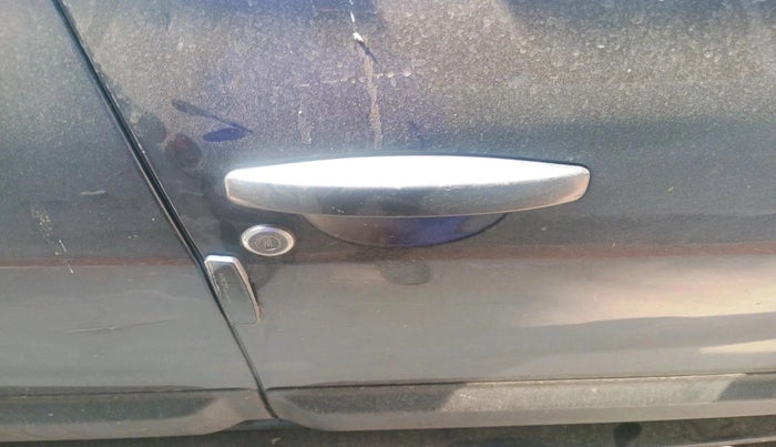 2016 Renault Duster 85 PS RXL 4X2 MT ADVENTURE EDITION, Diesel, Manual, 84,464 km, interior