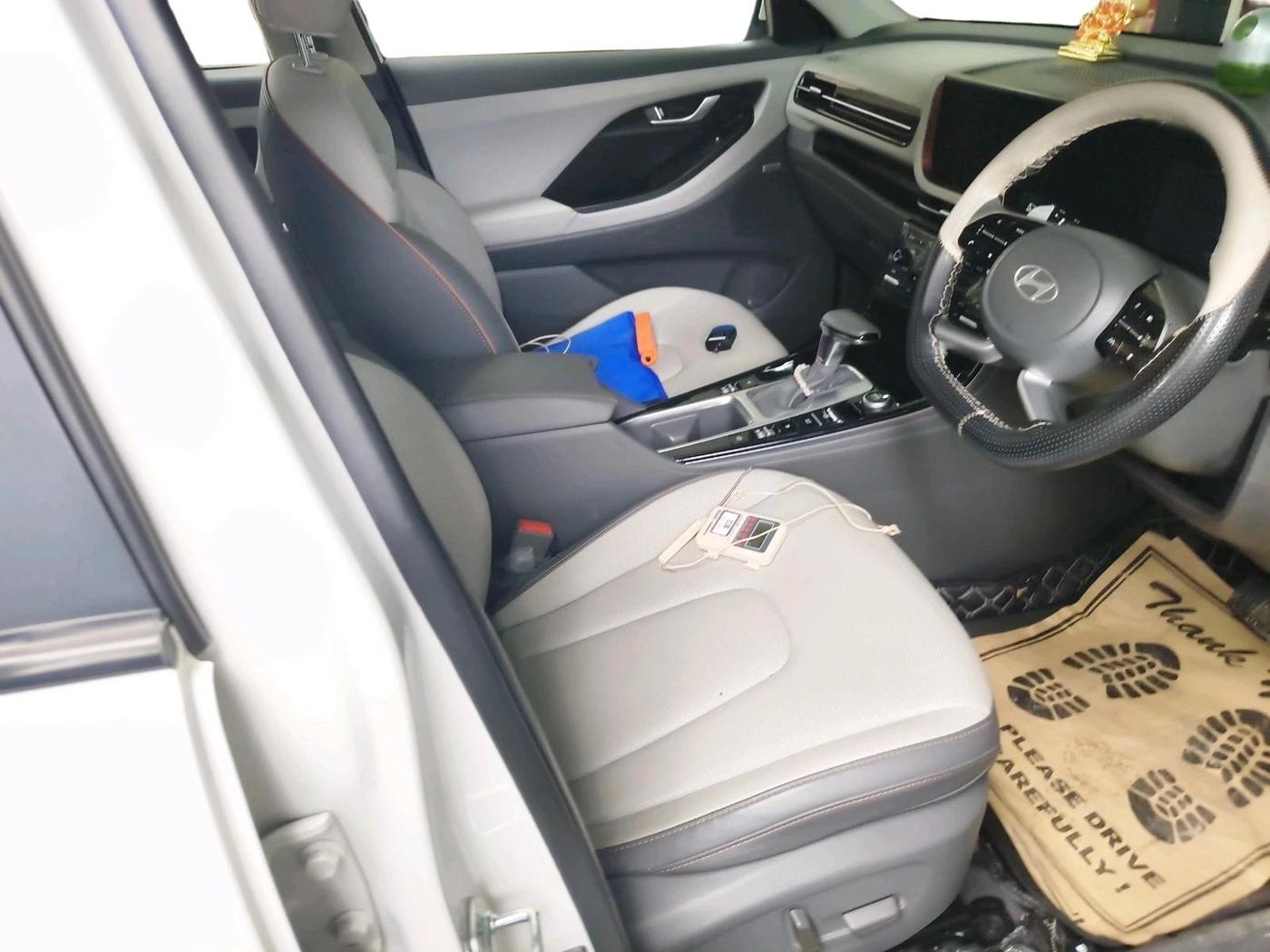 2025 Hyundai Creta SX (O) 1.5 DIESEL AT, Diesel, Automatic, 10,646 km, interior