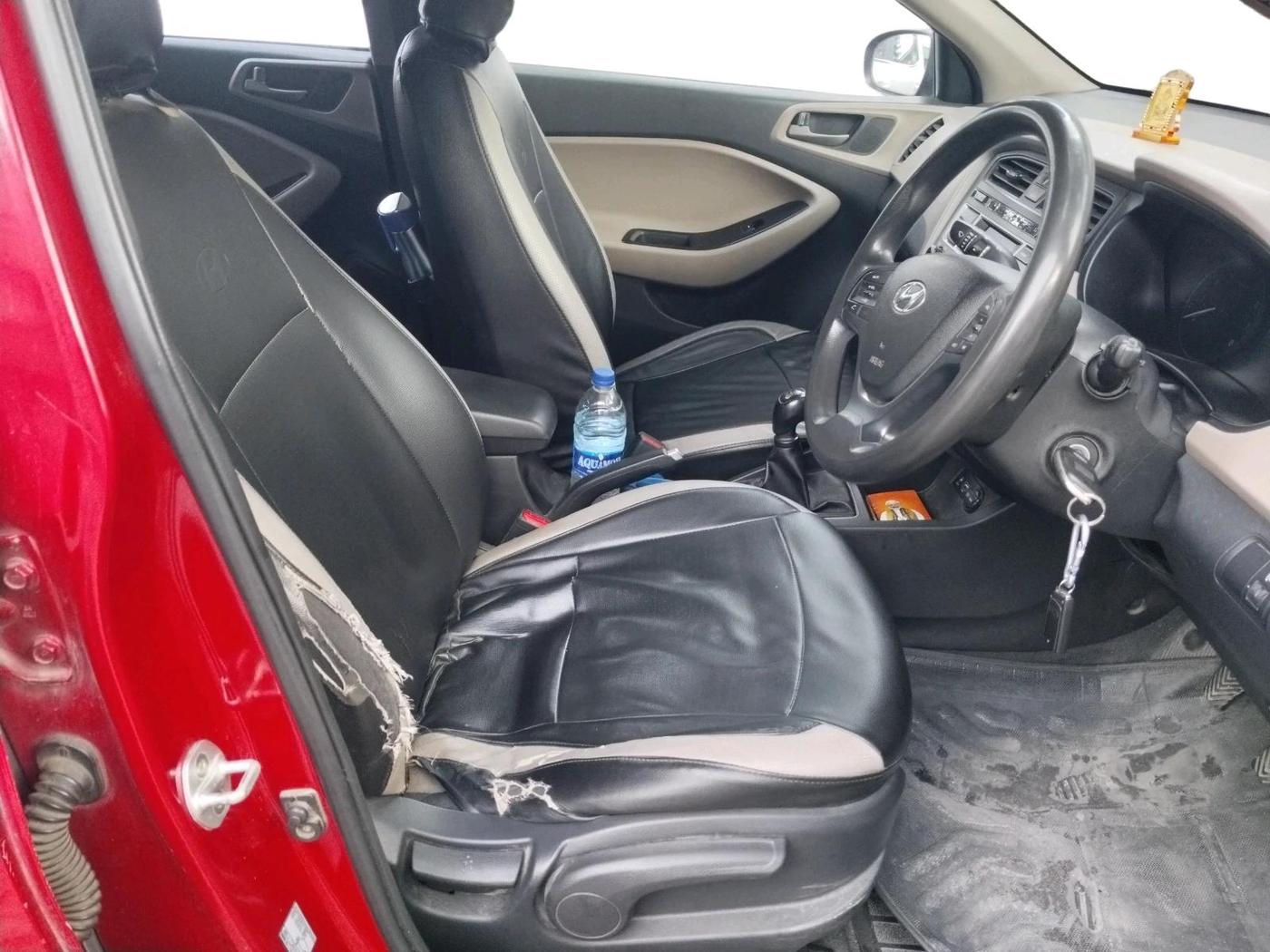 2016 Hyundai Elite i20 SPORTZ 1.2, Petrol, Manual, 1,07,286 km, interior