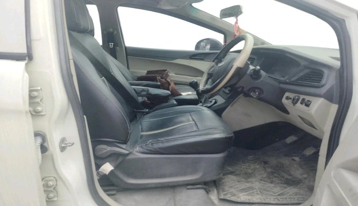 2020 Mahindra MARAZZO M2 8 STR, Diesel, Manual, 54,404 km, interior