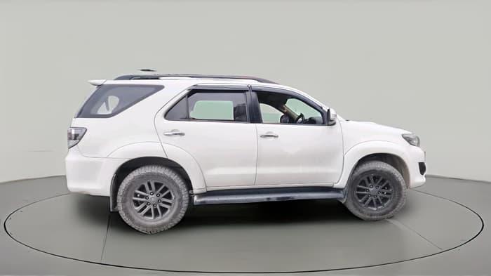 2015 Toyota Fortuner 3.0 4X2 AT, Diesel, Automatic, 1,88,221 km, exterior