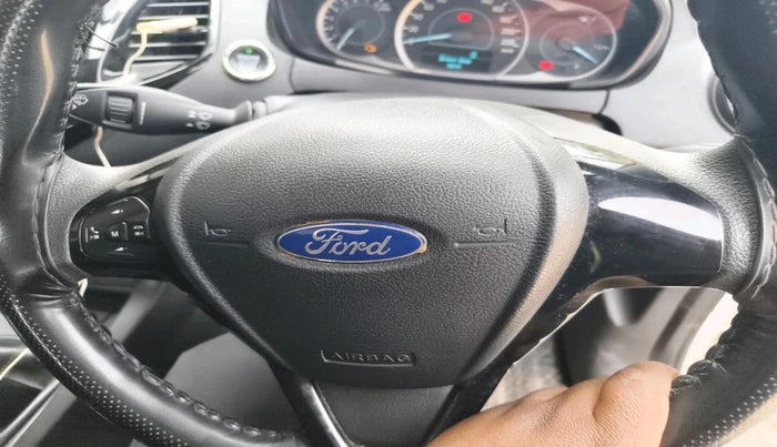 2019 Ford New Figo TITANIUM 1.2 PETROL MT, Petrol, Manual, 84,658 km, interior