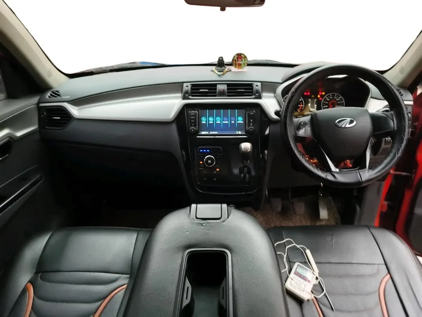 2018 Mahindra KUV 100 NXT K6+ P 6 STR, Petrol, Manual, 58,668 km, interior