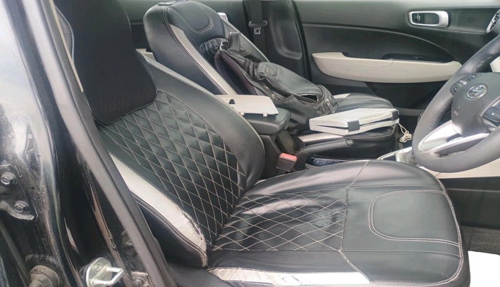 2022 Hyundai VENUE S(O) 1.2, Petrol, Manual, 49,242 km, interior