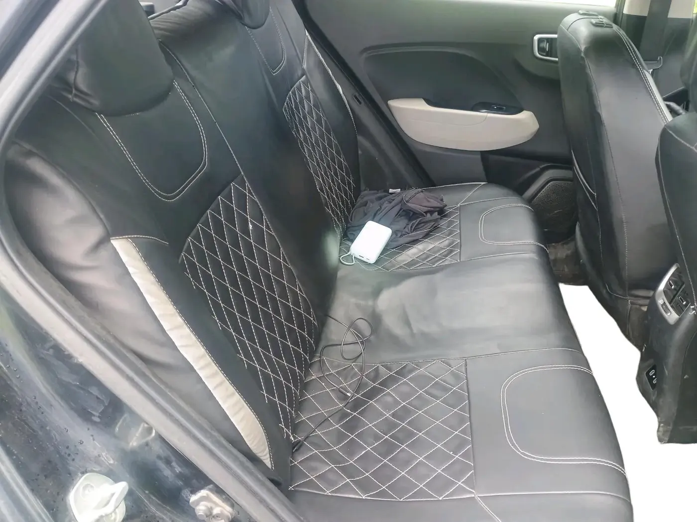 2022 Hyundai VENUE S(O) 1.2, Petrol, Manual, 49,242 km, interior