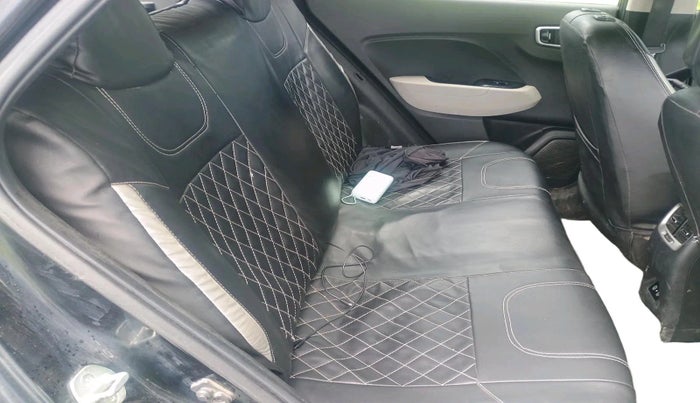2022 Hyundai VENUE S(O) 1.2, Petrol, Manual, 49,242 km, interior