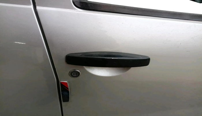 2013 Renault Duster 85 PS RXL DIESEL, Diesel, Manual, 67,997 km, interior