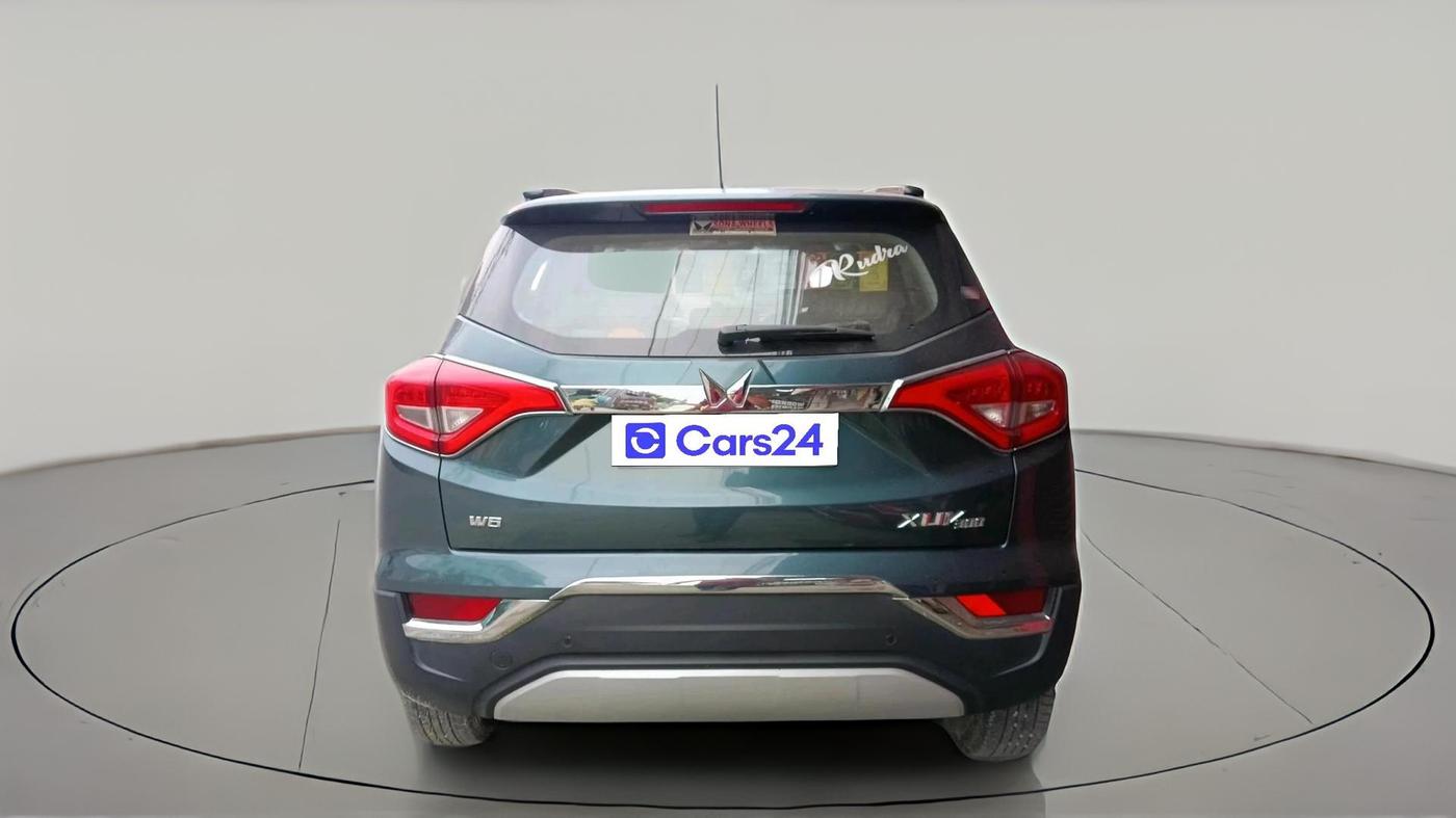 2023 Mahindra XUV300 W8 (O) 1.2 PETROL, Petrol, Manual, 13,088 km, exterior