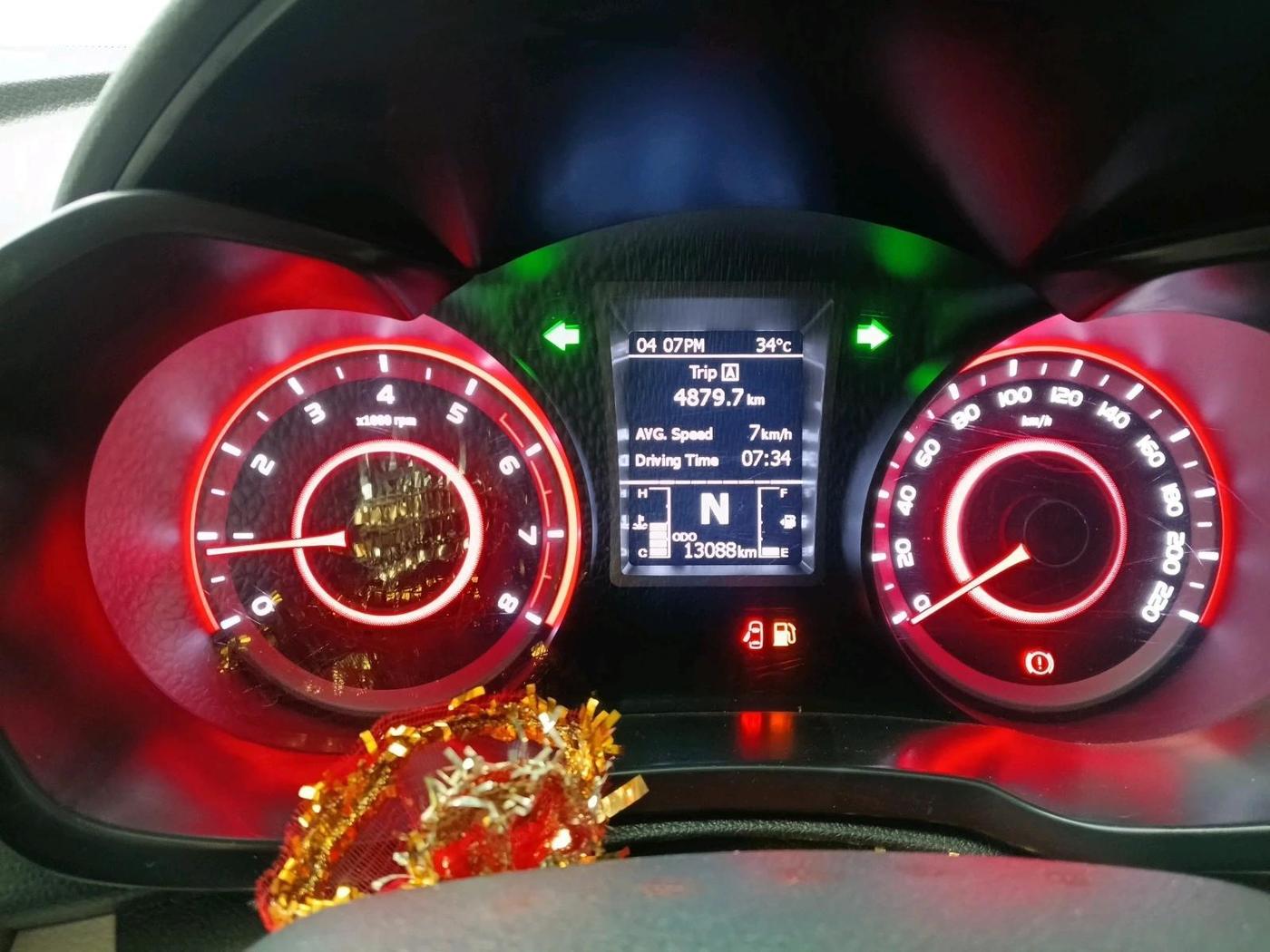 2023 Mahindra XUV300 W8 (O) 1.2 PETROL, Petrol, Manual, 13,088 km, interior