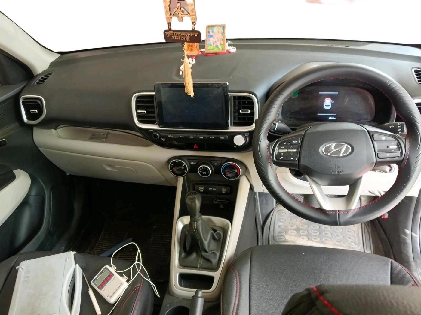 2025 Hyundai VENUE S (O) Plus 1.2 Petrol , Petrol, Manual, 4,860 km, interior