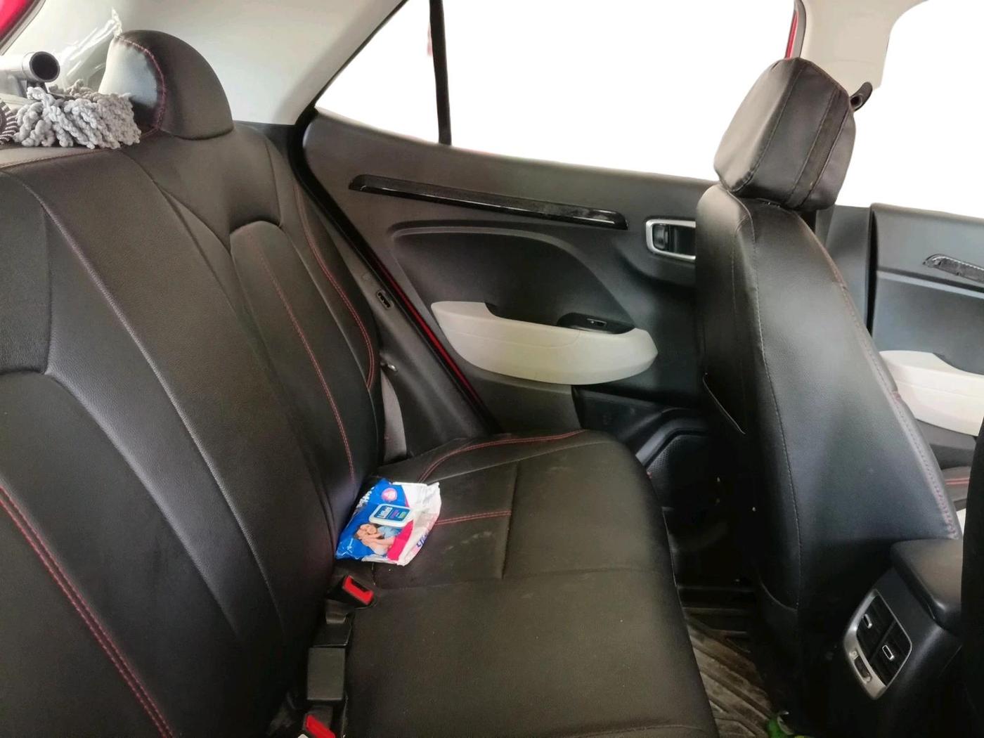 2025 Hyundai VENUE S (O) Plus 1.2 Petrol , Petrol, Manual, 4,860 km, interior
