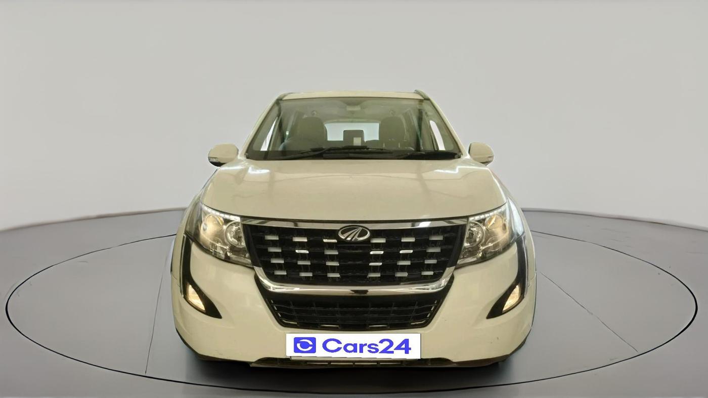2018 Mahindra XUV500 W11 AT, Diesel, Automatic, 49,919 km, exterior